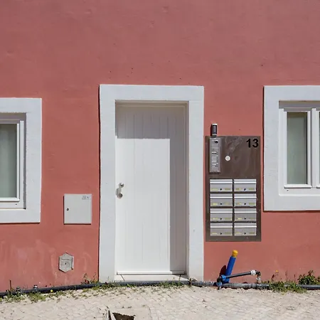 Charm - Getaway Apartment